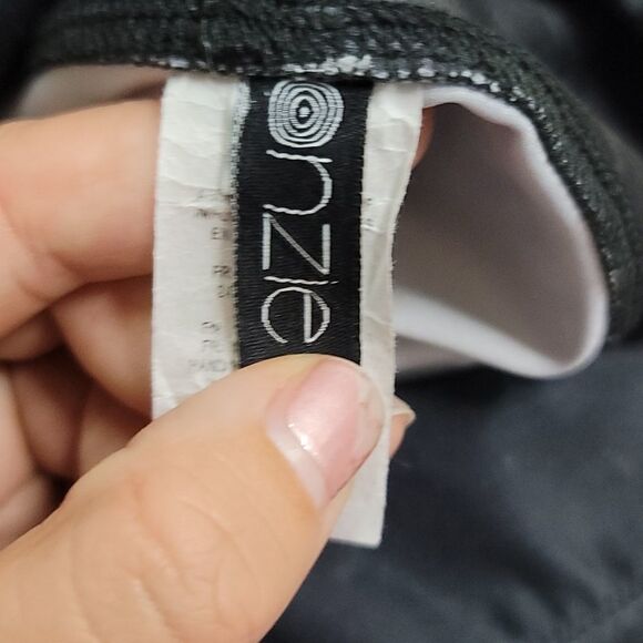 NWOT ONZIE High Rise Legging - Picture 10 of 11